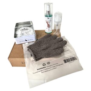 Kotomoda Bath Shower SPA Set for Sphynx and Other Naked Pets Shampoo 120 ml with Foam Generator Shower caps in The tin Box Bathing Gloves